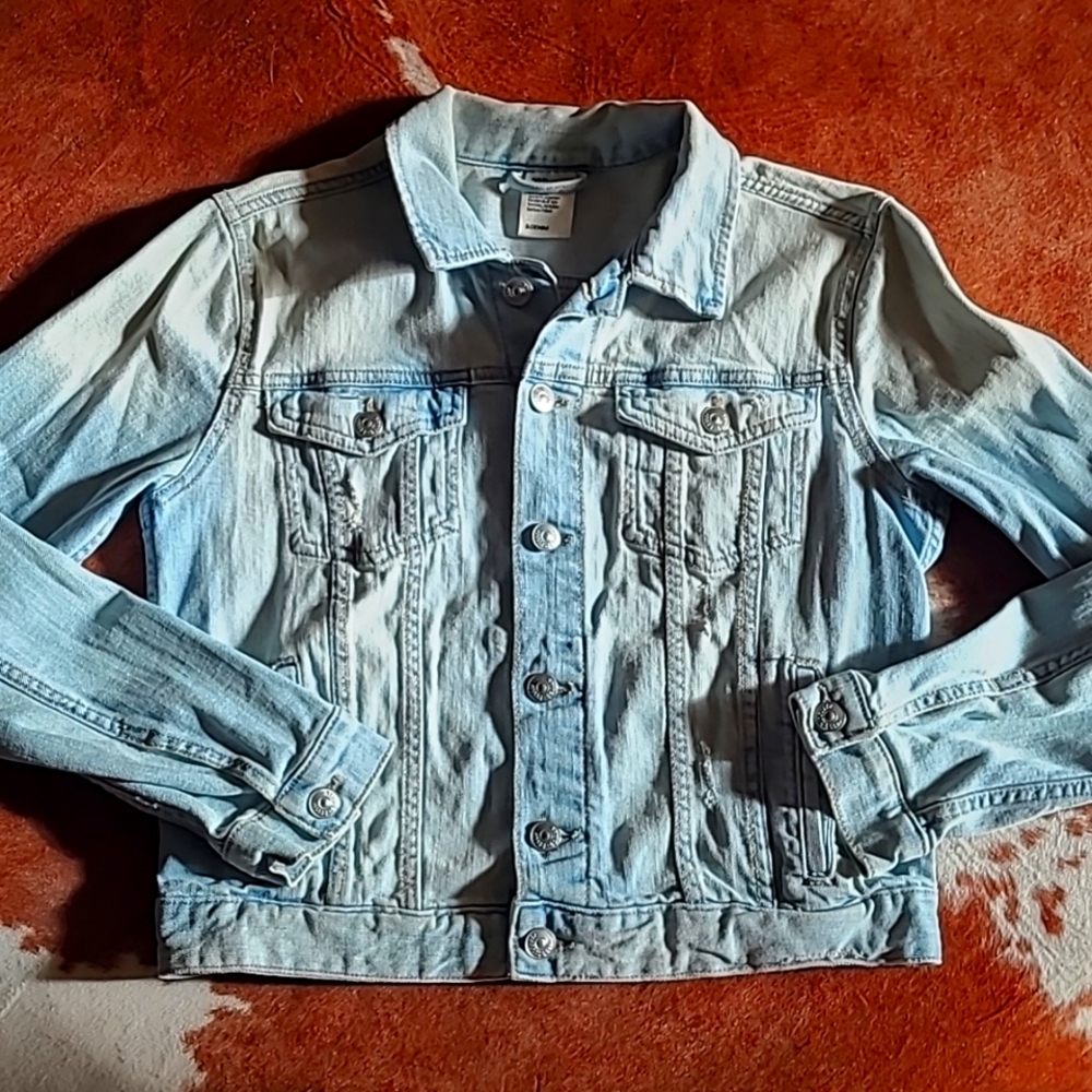 Retro Light Wash Denim Jacket